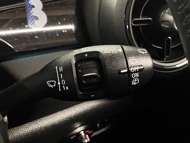 MINI クーパーD ブリック・レーン・エディション ディーゼルターボ ドライビングアシスト ETC2.0 レザーシート シートヒーター 純正ナビ バックカメラ BTオーディオ USB端子 スマートキー クルーズコントロール パーキングセンサー LEDランプ スペアキー有(35枚目)