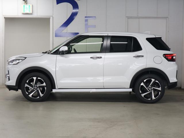 ライズ ハイブリッドZ 登録済未使用車 パノラミックビューパッケージ スマートアシスト BSM・RCTA 9インチディスプレイオーディオ シートヒーター BTオーディオ フルセグTV HDMI・USB コーナーセンサー ブレーキホールド アダプティブLED 純正17AW(12枚目)