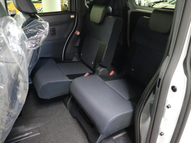 タント カスタムＲＳリミテッド　届出済未使用車　スマートアシスト　パノラマモニター　新品ナビ付　ＥＴＣ　シートヒーター　両側電動スライド　誤発進抑制機能　全車速追従クルコン　車線逸脱警報　コーナーセンサー　後席テーブル＆サンシェード　アダプティブＬＥＤ　純正１５ＡＷ（17枚目）