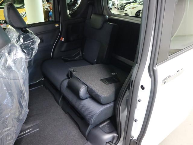 タント カスタムＲＳリミテッド　届出済未使用車　スマートアシスト　パノラマモニター　新品ナビ付　ＥＴＣ　シートヒーター　両側電動スライド　誤発進抑制機能　全車速追従クルコン　車線逸脱警報　コーナーセンサー　後席テーブル＆サンシェード　アダプティブＬＥＤ　純正１５ＡＷ（18枚目）