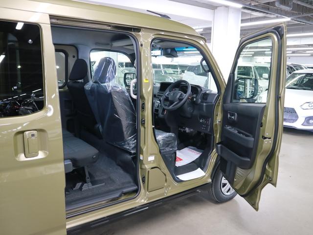 アトレー RS 届出済み未使用車 ターボ 新品ナビ取付 視界補助パック スマートインナーミラー 誤発進抑制機能 全車速追従クルコン レーンキープ バックカメラ コーナーセンサー 両側電動スライド USB端子 オーバーヘッドシェルフ LEDヘッドライト&フォグ スマートキー(12枚目)