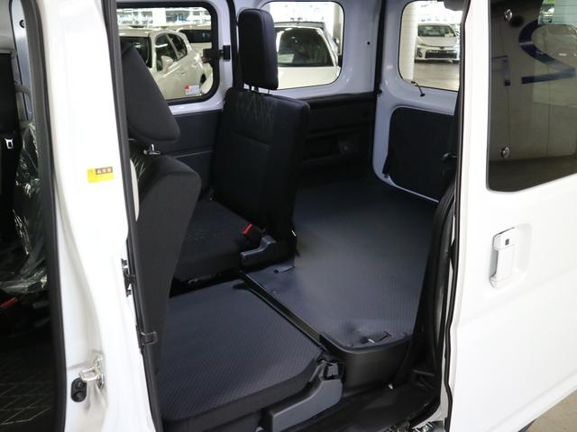 アトレー RS 届出済み未使用車 ターボ 新品ナビ取付 視界補助パック スマートインナーミラー 誤発進抑制機能 全車速追従クルコン レーンキープ バックカメラ コーナーセンサー 両側電動スライド USB端子 オーバーヘッドシェルフ LEDヘッドライト&フォグ スマートキー(17枚目)