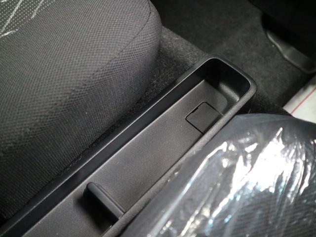 アトレー RS 届出済み未使用車 ターボ 新品ナビ取付 視界補助パック スマートインナーミラー 誤発進抑制機能 全車速追従クルコン レーンキープ バックカメラ コーナーセンサー 両側電動スライド USB端子 オーバーヘッドシェルフ LEDヘッドライト&フォグ スマートキー(26枚目)