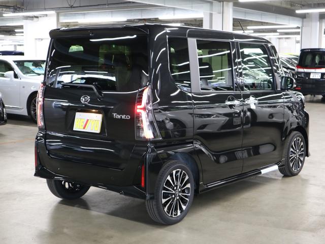 タント カスタムRSリミテッド 届出済未使用車 スマートアシスト パノラマモニター 新品ナビ付 ETC シートヒーター 両側電動スライド 誤発進抑制機能 全車速追従クルコン 車線逸脱警報 コーナーセンサー 後席テーブル&サンシェード アダプティブLED 純正15AW(3枚目)