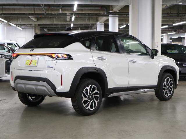 フロンクス ベースグレード　デュアルセンサーブレーキサポートＩＩ　全方位モニター付９インチナビ　ＢＳＭ　ＨＵＤ　ワイヤレス充電　シートヒーター　レザー調コンビシート　パーキングセンサー　ＢＴオーディオ　フルセグＴＶ　パドルシフト　オートブレーキホールド　ＬＥＤライト（3枚目）