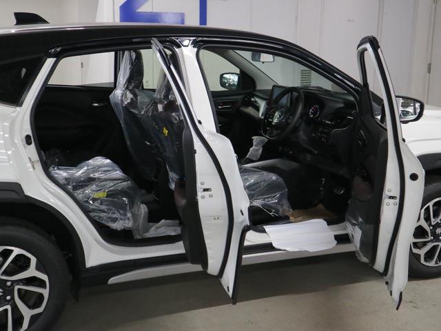 フロンクス ベースグレード　デュアルセンサーブレーキサポートＩＩ　全方位モニター付９インチナビ　ＢＳＭ　ＨＵＤ　ワイヤレス充電　シートヒーター　レザー調コンビシート　パーキングセンサー　ＢＴオーディオ　フルセグＴＶ　パドルシフト　オートブレーキホールド　ＬＥＤライト（12枚目）