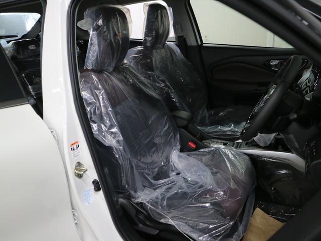 フロンクス ベースグレード　デュアルセンサーブレーキサポートＩＩ　全方位モニター付９インチナビ　ＢＳＭ　ＨＵＤ　ワイヤレス充電　シートヒーター　レザー調コンビシート　パーキングセンサー　ＢＴオーディオ　フルセグＴＶ　パドルシフト　オートブレーキホールド　ＬＥＤライト（13枚目）