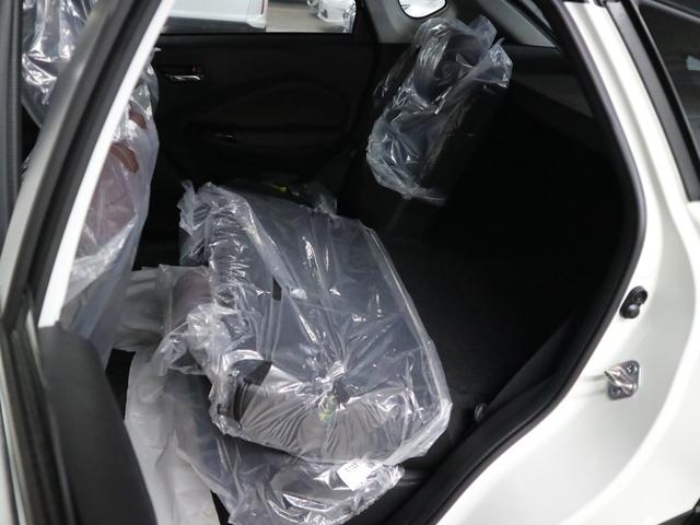 フロンクス ベースグレード　デュアルセンサーブレーキサポートＩＩ　全方位モニター付９インチナビ　ＢＳＭ　ＨＵＤ　ワイヤレス充電　シートヒーター　レザー調コンビシート　パーキングセンサー　ＢＴオーディオ　フルセグＴＶ　パドルシフト　オートブレーキホールド　ＬＥＤライト（17枚目）