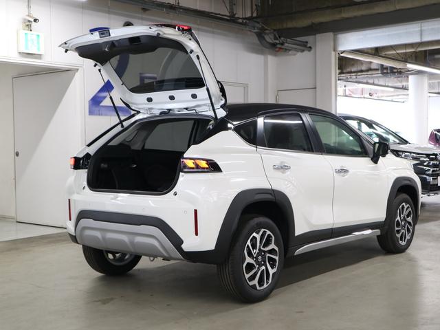 フロンクス ベースグレード　デュアルセンサーブレーキサポートＩＩ　全方位モニター付９インチナビ　ＢＳＭ　ＨＵＤ　ワイヤレス充電　シートヒーター　レザー調コンビシート　パーキングセンサー　ＢＴオーディオ　フルセグＴＶ　パドルシフト　オートブレーキホールド　ＬＥＤライト（18枚目）