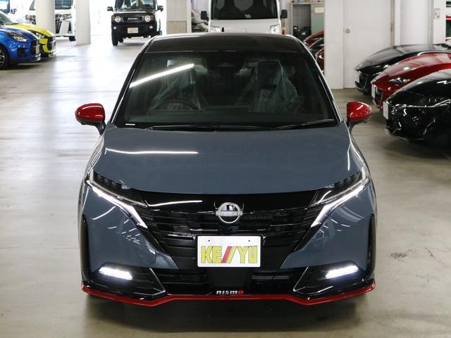 オーラ ニスモ　登録済未使用車　ＢＯＳＥサウンドシステム　インテリミラー　ＮＣ９インチナビ　アラウンドビューモニター　プロパイロット　ＢＳＷ・ＲＣＴＡ　ワイヤレス充電　ＥＴＣ２．０　ＢＴオーディオ　フルセグＴＶ　専用ハーフレザーシート　アダプティブＬＥＤ（6枚目）