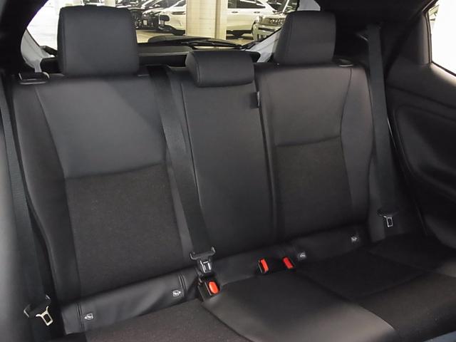 ヤリス ハイブリッドＺ　登録済み未使用車　セーフティセンス　パノラミックビューモニター　ＢＳＭ・ＳＥＡ　シート＆ステアヒーター　８インチディスプレイオーディオＰｌｕｓ　ＥＴＣ２．０　ＢＴオーディオ　フルセグＴＶ　ＨＤＭＩ　ＬＥＤライト　オプション１６インチＡＷ（14枚目）