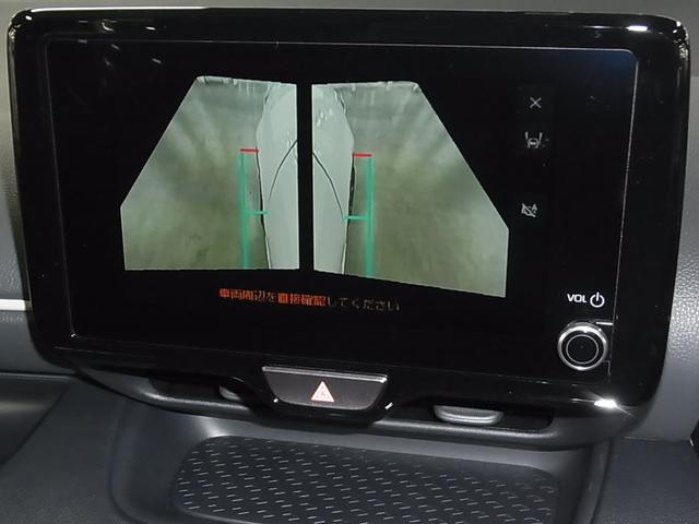 ヤリス ハイブリッドＺ　登録済み未使用車　セーフティセンス　パノラミックビューモニター　ＢＳＭ・ＳＥＡ　シート＆ステアヒーター　８インチディスプレイオーディオＰｌｕｓ　ＥＴＣ２．０　ＢＴオーディオ　フルセグＴＶ　ＨＤＭＩ　ＬＥＤライト　オプション１６インチＡＷ（25枚目）