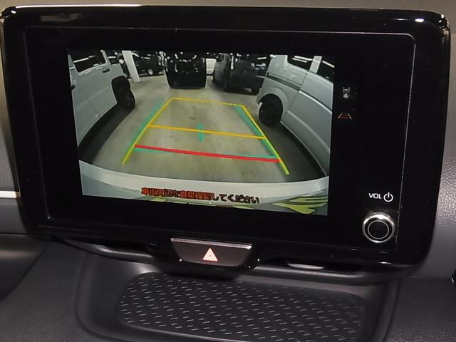 ヤリス ハイブリッドＺ　登録済み未使用車　セーフティセンス　パノラミックビューモニター　ＢＳＭ・ＳＥＡ　シート＆ステアヒーター　８インチディスプレイオーディオＰｌｕｓ　ＥＴＣ２．０　ＢＴオーディオ　フルセグＴＶ　ＨＤＭＩ　ＬＥＤライト　オプション１６インチＡＷ（26枚目）