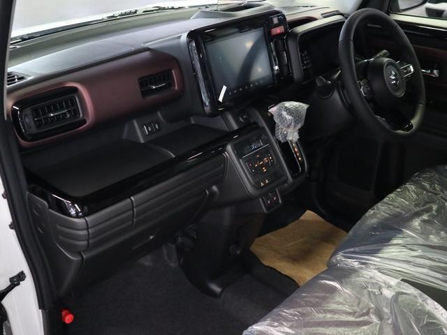 スペーシアカスタム ハイブリッドＸＳターボ　届出済未使用車　誤発進抑制機能　デュアルセンサーブレーキサポートＩＩ　全方位モニター付９インチナビ　ＨＵＤ　シート＆ステアヒーター　両側電動スライド　パドルシフト　オットマン　サーキュレーター　フルセグ　ＢＴオーディオ　ＬＥＤライト（17枚目）