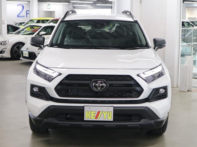 RAV4 ハイブリッドアドベンチャー オフロードパッケージII 4WD 登録済み未使用車 寒冷地仕様 パノラミックビュー デジタルミラー BSM 10.5インチナビ ハンズフリーパワーバックドア AC100V ETC2.0 ベンチレーション ステアヒーター シートメモリー(6枚目)