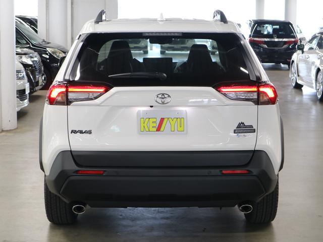 RAV4 ハイブリッドアドベンチャー オフロードパッケージII 4WD 登録済み未使用車 寒冷地仕様 パノラミックビュー デジタルミラー BSM 10.5インチナビ ハンズフリーパワーバックドア AC100V ETC2.0 ベンチレーション ステアヒーター シートメモリー(7枚目)