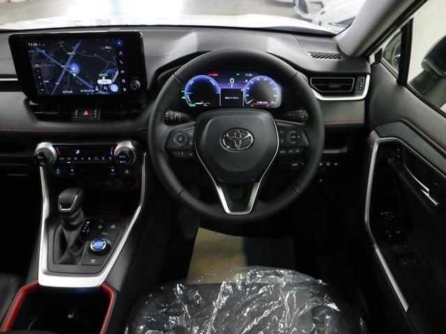 RAV4 ハイブリッドアドベンチャー オフロードパッケージII 4WD 登録済み未使用車 寒冷地仕様 パノラミックビュー デジタルミラー BSM 10.5インチナビ ハンズフリーパワーバックドア AC100V ETC2.0 ベンチレーション ステアヒーター シートメモリー(11枚目)
