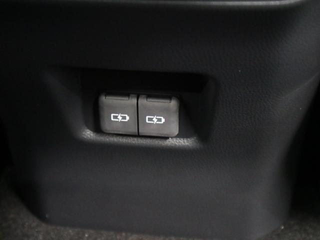 RAV4 ハイブリッドアドベンチャー オフロードパッケージII 4WD 登録済み未使用車 寒冷地仕様 パノラミックビュー デジタルミラー BSM 10.5インチナビ ハンズフリーパワーバックドア AC100V ETC2.0 ベンチレーション ステアヒーター シートメモリー(44枚目)