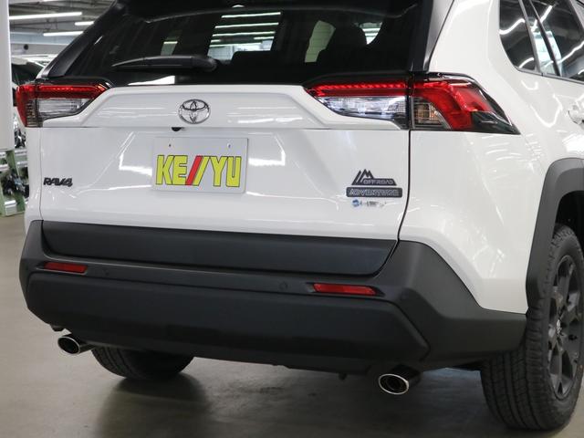 RAV4 ハイブリッドアドベンチャー オフロードパッケージII 4WD 登録済み未使用車 寒冷地仕様 パノラミックビュー デジタルミラー BSM 10.5インチナビ ハンズフリーパワーバックドア AC100V ETC2.0 ベンチレーション ステアヒーター シートメモリー(50枚目)