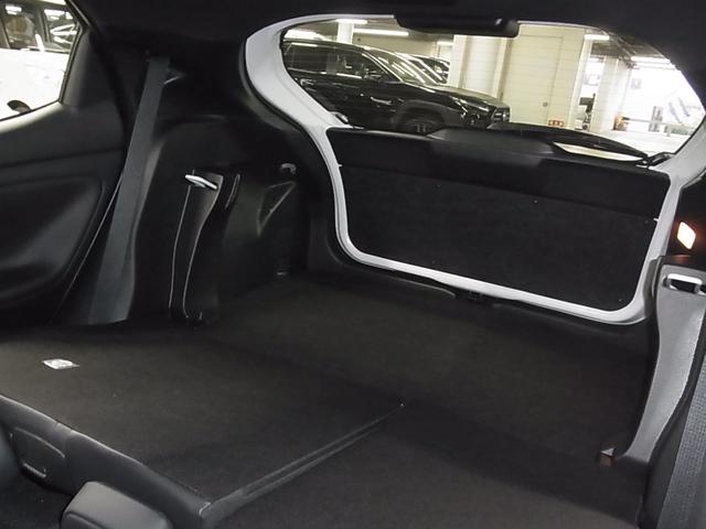 ヤリス ハイブリッドZ 登録済み未使用車 セーフティセンス パノラミックビューモニター BSM・SEA シート&ステアヒーター 8インチディスプレイオーディオPlus ETC2.0 BTオーディオ フルセグTV HDMI LEDライト オプション16インチAW(26枚目)