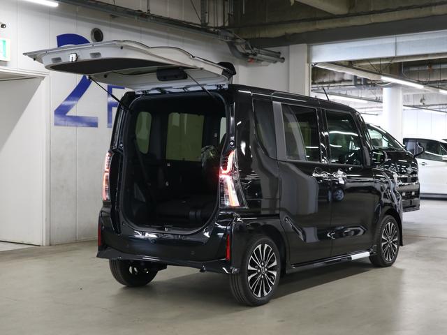 タント カスタムRSリミテッド 届出済未使用車 スマートアシスト パノラマモニター 新品ナビ付 ETC シートヒーター 両側電動スライド 誤発進抑制機能 全車速追従クルコン 車線逸脱警報 コーナーセンサー 後席テーブル&サンシェード アダプティブLED 純正15AW(19枚目)