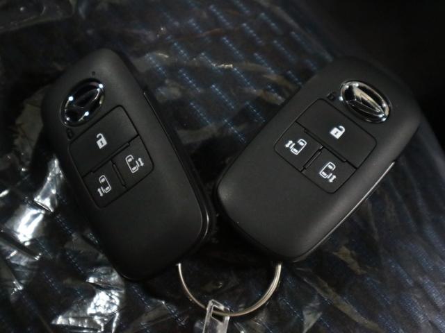 タント カスタムRSリミテッド 届出済未使用車 スマートアシスト パノラマモニター 新品ナビ付 ETC シートヒーター 両側電動スライド 誤発進抑制機能 全車速追従クルコン 車線逸脱警報 コーナーセンサー 後席テーブル&サンシェード アダプティブLED 純正15AW(34枚目)