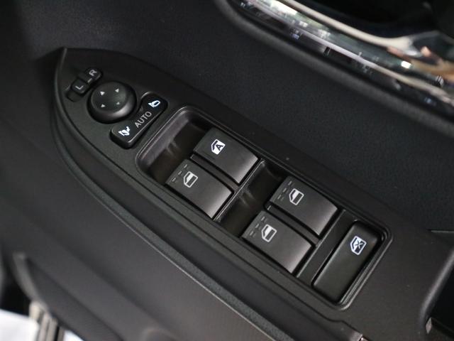 タント カスタムRSリミテッド 届出済未使用車 スマートアシスト パノラマモニター 新品ナビ付 ETC シートヒーター 両側電動スライド 誤発進抑制機能 全車速追従クルコン 車線逸脱警報 コーナーセンサー 後席テーブル&サンシェード アダプティブLED 純正15AW(32枚目)