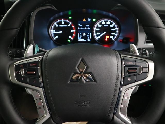 デリカD:5 ブラックエディション 4WD ディーゼル 登録済み未使用車 電動サイドステップ マルチアラウンドモニター 本革電動シート シート&ステアヒーター パワーバックドア 両側電動スライドドア eアシスト BSW AC100V パドルシフト アルミペダル LEDライト(35枚目)