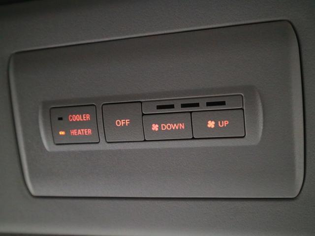 デリカD:5 ブラックエディション 4WD ディーゼル 登録済み未使用車 電動サイドステップ マルチアラウンドモニター 本革電動シート シート&ステアヒーター パワーバックドア 両側電動スライドドア eアシスト BSW AC100V パドルシフト アルミペダル LEDライト(47枚目)