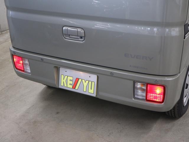 エブリイ ジョインターボ ハイルーフ CVT 届け出済み未使用車 デュアルカメラブレーキサポート 誤発進抑制機能 車線逸脱警報 リヤパーキングセンサー シートヒーター USB端子 オーベーヘッドシェルフ スマートキー LEDライト ハイビームアシスト 電動格納ミラー(42枚目)