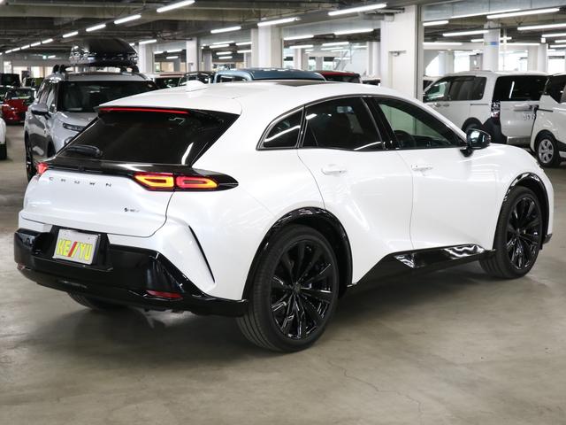 クラウンスポーツ Z 4WD 内装/サンドブラウン パノラマルーフ アドバンストパーク パノラミックビュー デジタルミラー BSM HUD 12.3インチナビ ETC2.0 本革電動 シートベンチレーション ステアヒーター パワーバックドア おくだけ充電 AC100V(3枚目)