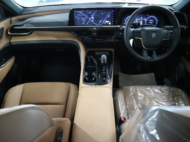 クラウンスポーツ Z 4WD 内装/サンドブラウン パノラマルーフ アドバンストパーク パノラミックビュー デジタルミラー BSM HUD 12.3インチナビ ETC2.0 本革電動 シートベンチレーション ステアヒーター パワーバックドア おくだけ充電 AC100V(4枚目)