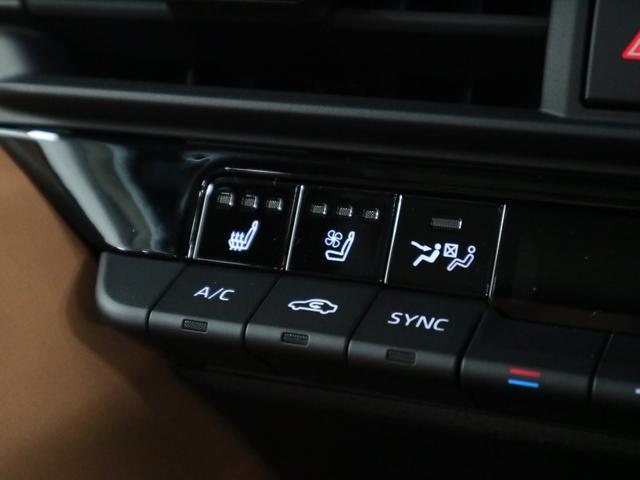 クラウンスポーツ Z 4WD 内装/サンドブラウン パノラマルーフ アドバンストパーク パノラミックビュー デジタルミラー BSM HUD 12.3インチナビ ETC2.0 本革電動 シートベンチレーション ステアヒーター パワーバックドア おくだけ充電 AC100V(36枚目)