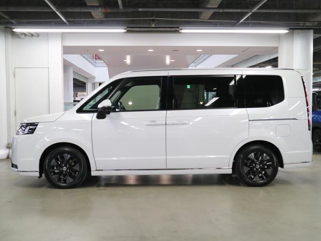 ステップワゴン e:HEVスパーダ 登録済未使用車 ホンダセンシング 15.6インチリヤモニター 11.4インチナビ マルチビューカメラ 後退出庫サポート・BSI シートヒーター オットマン コンビシート パワーバックドア 両側電動スライドドア 全列USB LEDライト(10枚目)