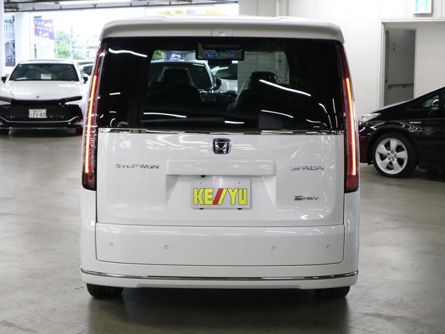 ステップワゴン e:HEVスパーダ 登録済未使用車 ホンダセンシング 15.6インチリヤモニター 11.4インチナビ マルチビューカメラ 後退出庫サポート・BSI シートヒーター オットマン コンビシート パワーバックドア 両側電動スライドドア 全列USB LEDライト(7枚目)