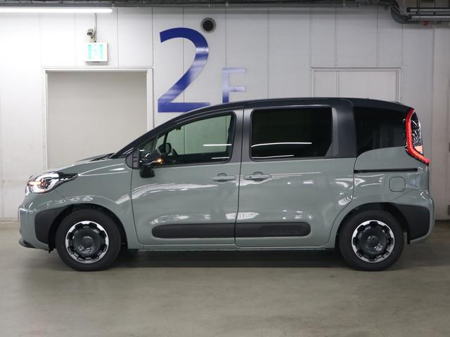 シエンタ ハイブリッドZ 改良後 登録済未使用車 コンフォートPKG トヨタチームメイト パノラミックビュー シート&ステアヒーター 10.5インチDA+ ETC2.0 前後ドラレコ 両側電動スライド 天井サーキュレーター AC100V ブレーキホールド LEDライト(16枚目)