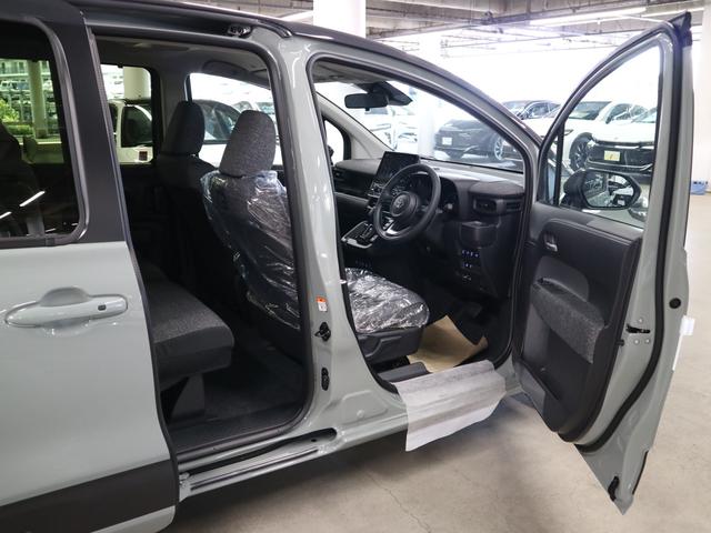 シエンタ ハイブリッドZ 改良後 登録済未使用車 コンフォートPKG トヨタチームメイト パノラミックビュー シート&ステアヒーター 10.5インチDA+ ETC2.0 前後ドラレコ 両側電動スライド 天井サーキュレーター AC100V ブレーキホールド LEDライト(18枚目)