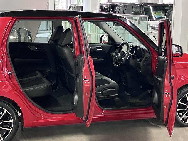 N-ONE プレミアム ツアラー・ローダウン あんしんパッケージ/衝突軽減ブレーキ 純正ナビ バックカメラ Bluetoothオーディオ TV CD・DVD ETC クルーズコントロール パドルシフト スマートキー HIDライト 純正15AW(12枚目)