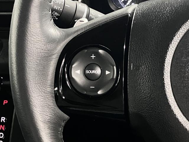 N-ONE プレミアム ツアラー・ローダウン あんしんパッケージ/衝突軽減ブレーキ 純正ナビ バックカメラ Bluetoothオーディオ TV CD・DVD ETC クルーズコントロール パドルシフト スマートキー HIDライト 純正15AW(38枚目)