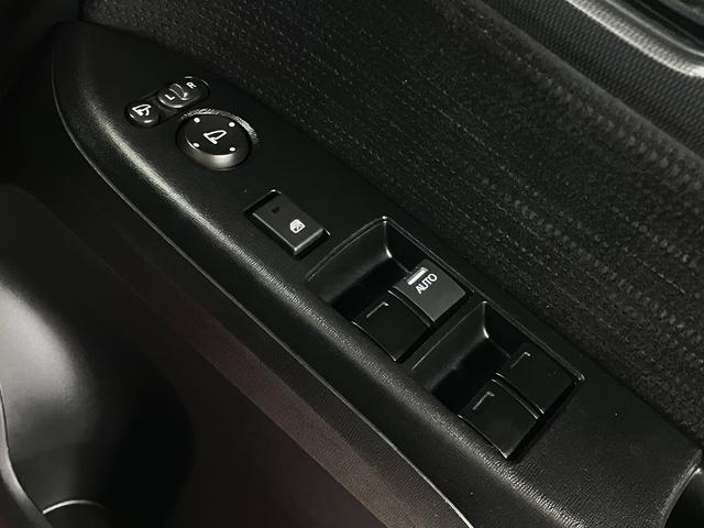 N-ONE プレミアム ツアラー・ローダウン あんしんパッケージ/衝突軽減ブレーキ 純正ナビ バックカメラ Bluetoothオーディオ TV CD・DVD ETC クルーズコントロール パドルシフト スマートキー HIDライト 純正15AW(43枚目)