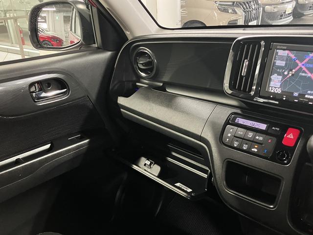 N-ONE プレミアム ツアラー・ローダウン あんしんパッケージ/衝突軽減ブレーキ 純正ナビ バックカメラ Bluetoothオーディオ TV CD・DVD ETC クルーズコントロール パドルシフト スマートキー HIDライト 純正15AW(44枚目)