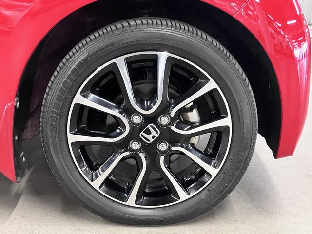 N-ONE プレミアム ツアラー・ローダウン あんしんパッケージ/衝突軽減ブレーキ 純正ナビ バックカメラ Bluetoothオーディオ TV CD・DVD ETC クルーズコントロール パドルシフト スマートキー HIDライト 純正15AW(50枚目)