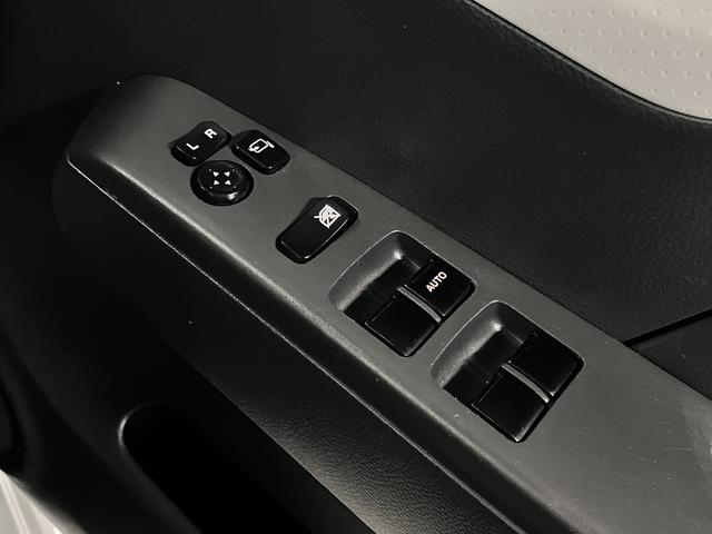 モコ Ｓ　カロッツェリアナビ　ＴＶ　ＣＤ再生　ビルトインＥＴＣ　アイドリングストップ　スマートキー　プッシュスタート　シートアンダーボックス　エアコン　電動格納ドアミラー　純正フロアマット　記録簿・取扱説明書有（39枚目）