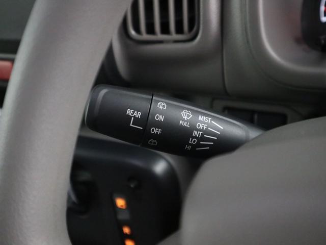 エブリイ PC 届出済未使用車 デュアルカメラブレーキサポート 誤発進抑制機能 車線逸脱警報 リヤパーキングセンサー シートヒーター 両側スライドドア オーバーヘッドシェルフ USB端子 電動格納ドアミラー パワーウインドウ LEDヘッドランプ ハイビームアシスト(28枚目)