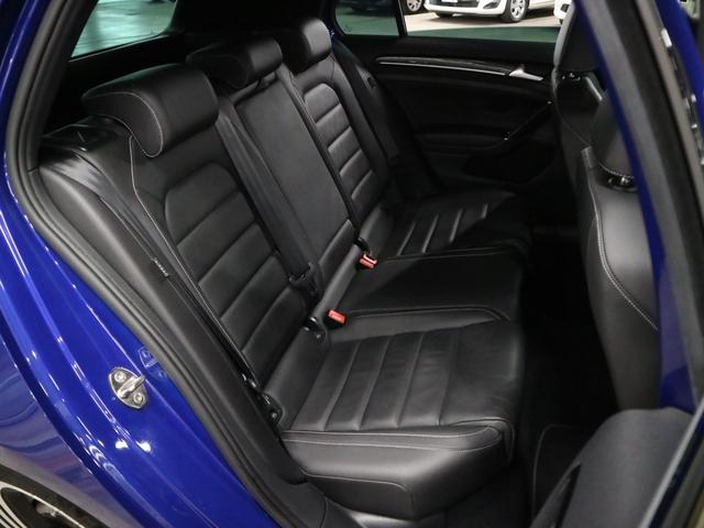 ゴルフR ベースグレード 衝突軽減ブレーキ ACC BSD 専用レザーシート シートヒーター 純正ナビ ETC2.0 バックカメラ BTオーディオ フルセグ CD/DVD パドルシフト HIDライト 専用18AW スペアキー有(14枚目)