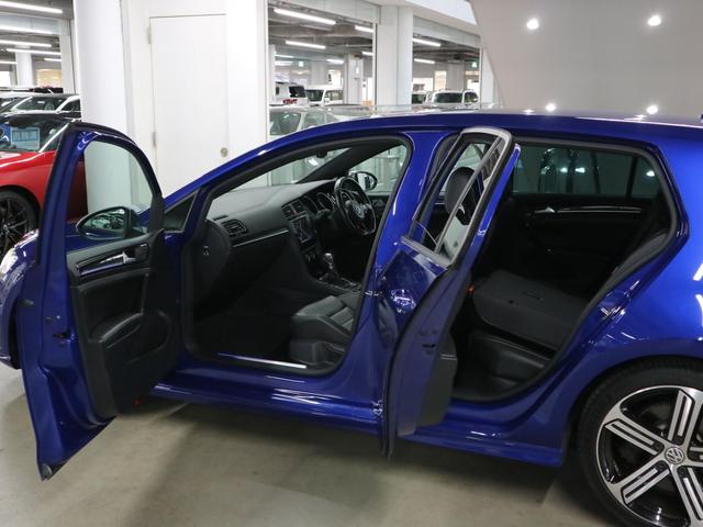 ゴルフR ベースグレード 衝突軽減ブレーキ ACC BSD 専用レザーシート シートヒーター 純正ナビ ETC2.0 バックカメラ BTオーディオ フルセグ CD/DVD パドルシフト HIDライト 専用18AW スペアキー有(22枚目)