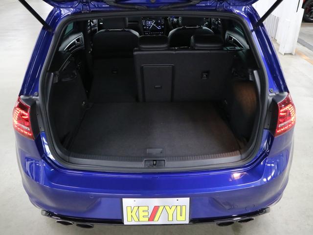 ゴルフR ベースグレード 衝突軽減ブレーキ ACC BSD 専用レザーシート シートヒーター 純正ナビ ETC2.0 バックカメラ BTオーディオ フルセグ CD/DVD パドルシフト HIDライト 専用18AW スペアキー有(26枚目)