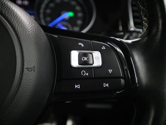 ゴルフR ベースグレード 衝突軽減ブレーキ ACC BSD 専用レザーシート シートヒーター 純正ナビ ETC2.0 バックカメラ BTオーディオ フルセグ CD/DVD パドルシフト HIDライト 専用18AW スペアキー有(39枚目)