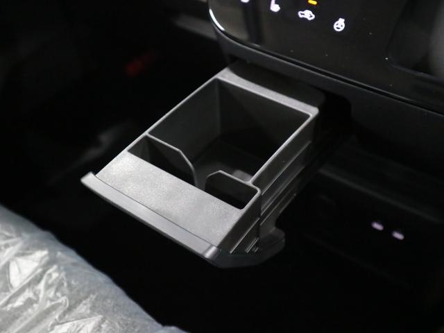 ルークス ハイウェイスター Gターボプロパイロットエディション 届出済未使用車 快適パック アラウンドビュー BSW・RCTA シート&ステアヒーター 両側電動スライド リヤシーリングファン 後席テーブル&サンシェード ブレーキホールド LEDライト 純正15AW(32枚目)