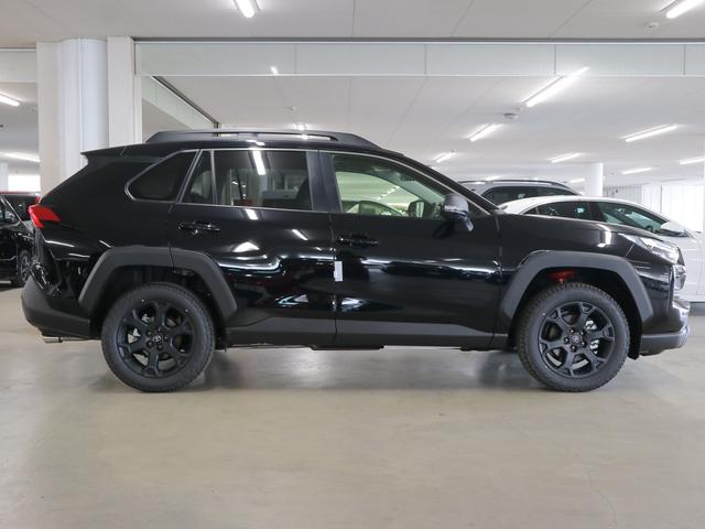 プロの専門業者によるルームクリーニングを実施しています！☆室内の細かい所からエンジンルームまでキレイになった状態でお渡しいたします♪プロの専門業者によるルームクリーニングを実施しています！☆室内の細か